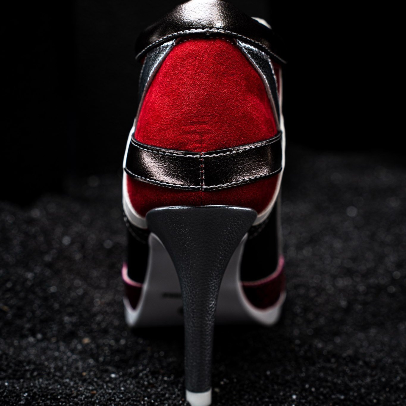 Astriques - RED - with matching Shoe Tote-KQS2205-RED-42